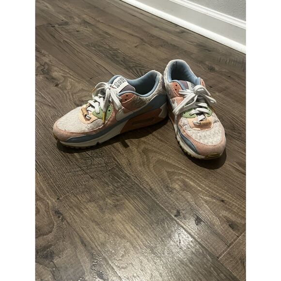 Nike Air Max 90 SE Women’s 7.5 – Sun Club Pink/Blue/Purple - Picture 13 of 14